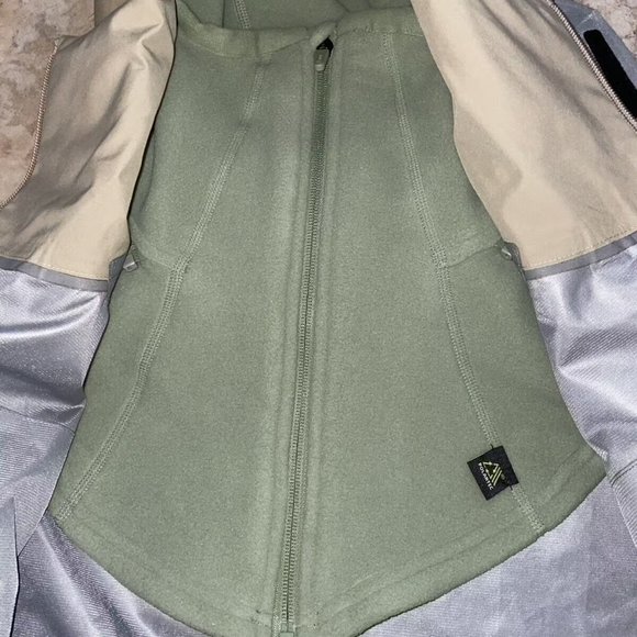 Travis Scott X NIKE Beige CACT.US CORP Edition Jacket - Picture 7 of 9